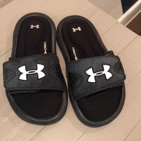 under armour velcro slides